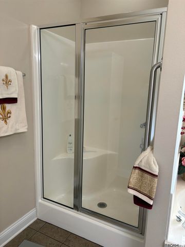 15412 Streamwood Ct, Baton Rouge, LA 70816