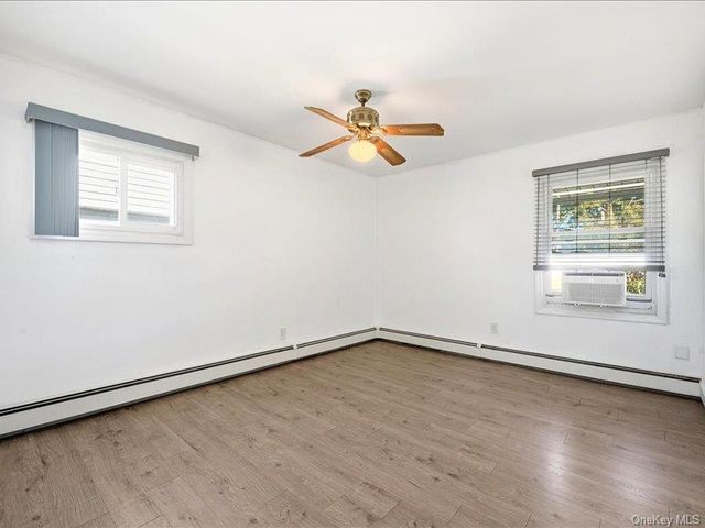 11 Hoover Lane, Bethpage, NY 11714