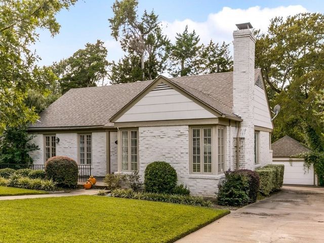 1523 Oak Knoll Street, Dallas, TX 75208