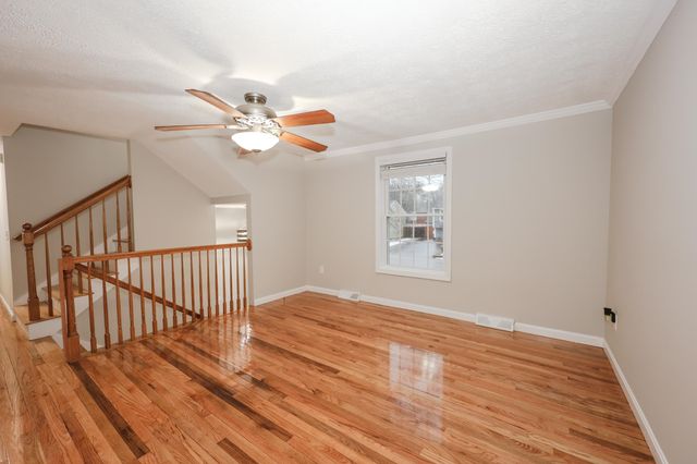 92 Roseanne Lane, Manchester, NH 03103