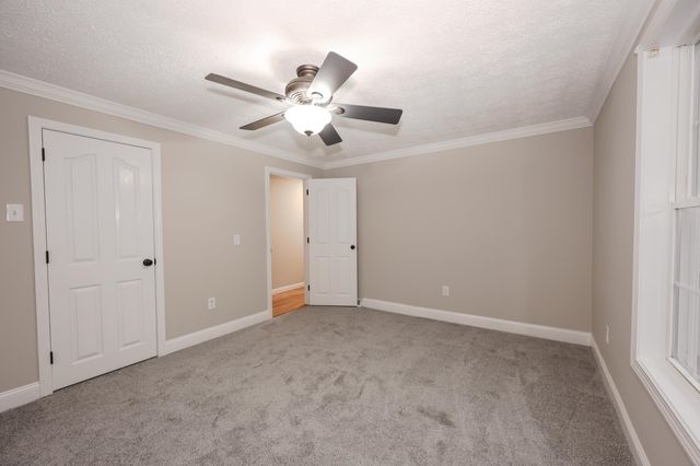 92 Roseanne Lane, Manchester, NH 03103