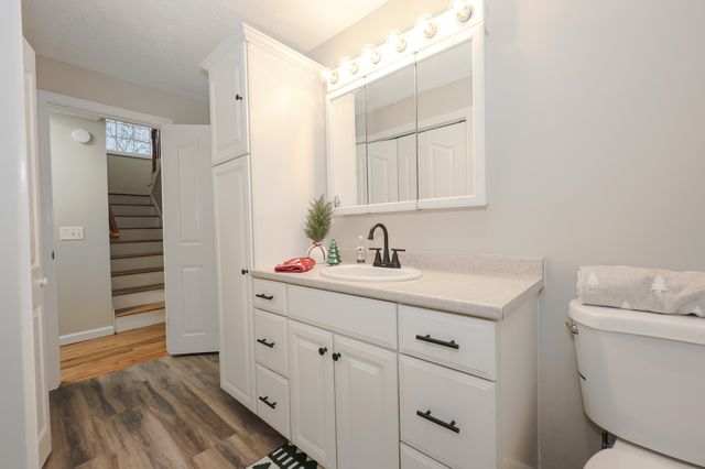 92 Roseanne Lane, Manchester, NH 03103