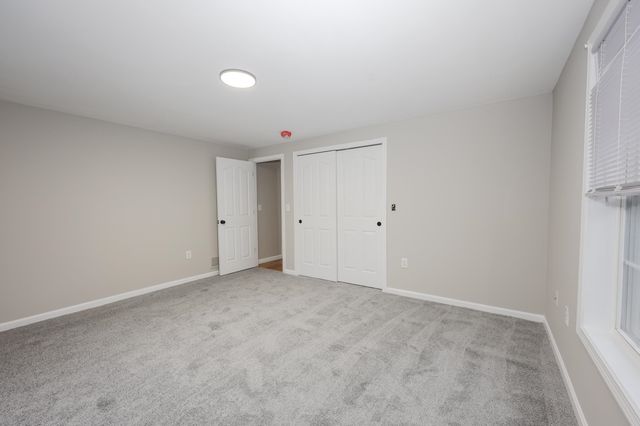 92 Roseanne Lane, Manchester, NH 03103