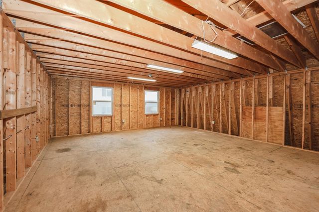 92 Roseanne Lane, Manchester, NH 03103