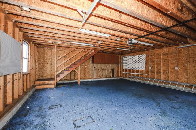 92 Roseanne Lane, Manchester, NH 03103