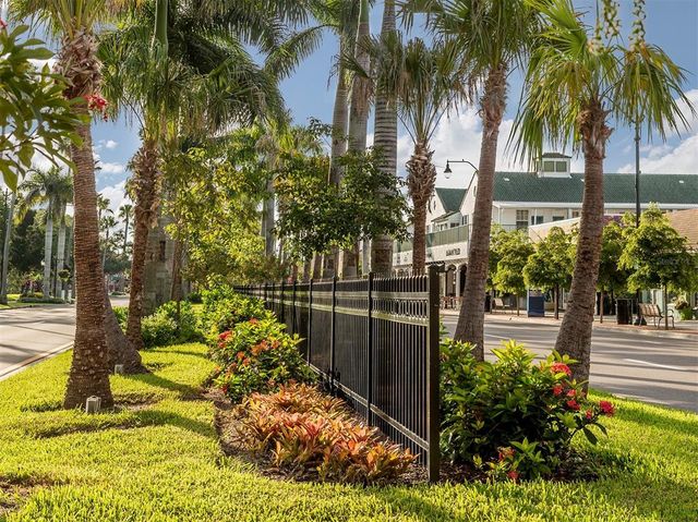 832 WHITECAP CIRCLE 5, Venice, FL 34285