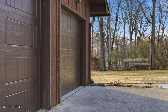 8805 Prairie Schooner Circle, Soddy Daisy, TN 37379