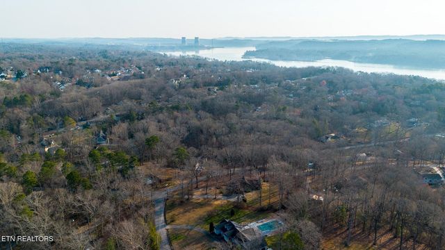 8805 Prairie Schooner Circle, Soddy Daisy, TN 37379