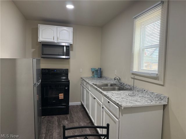 506 Woodlawn Road, Steubenville, OH 43952