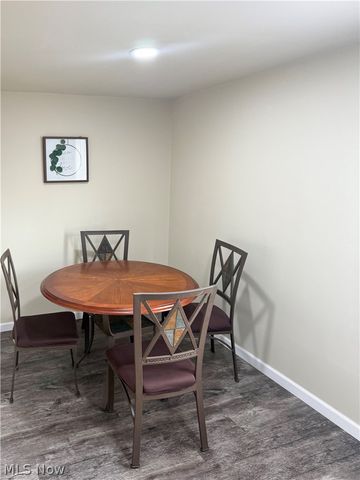 506 Woodlawn Road, Steubenville, OH 43952