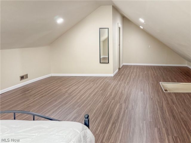 506 Woodlawn Road, Steubenville, OH 43952