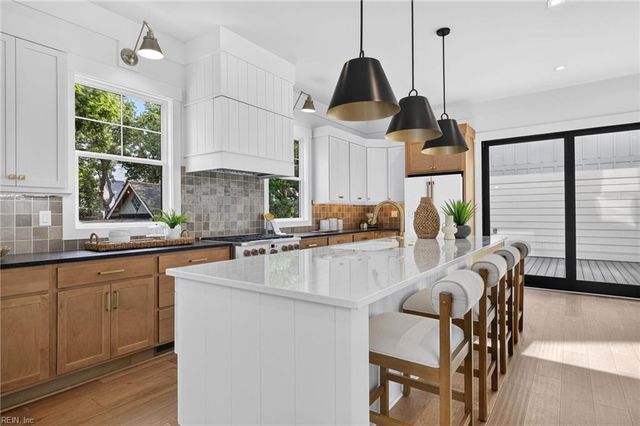 2318 Red Tide RD B, Virginia Beach, VA 23451