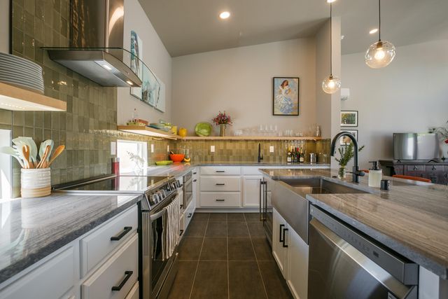 1825 Telesfor Sanchez Road NW, Albuquerque, NM 87107