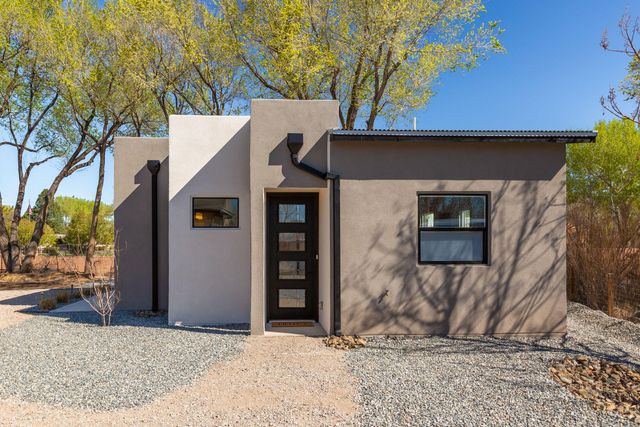 1825 Telesfor Sanchez Road NW, Albuquerque, NM 87107