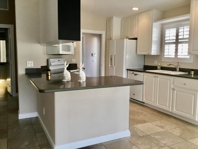 8350 Saint Johns Court, Wellington, FL 33414