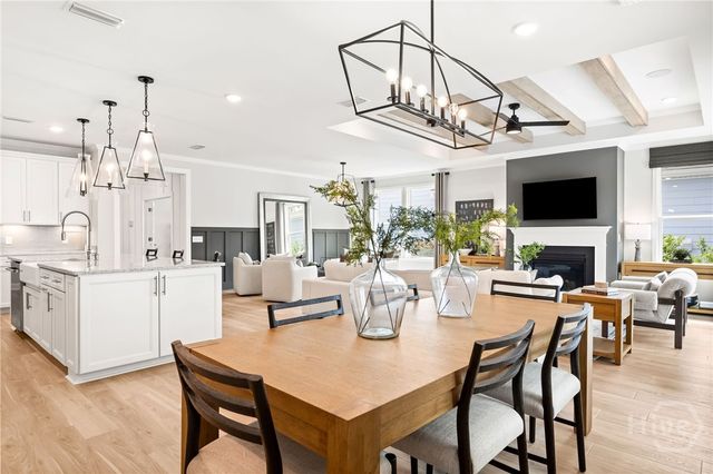 99 Tufted Grass Way, Richmond Hill, GA 31324