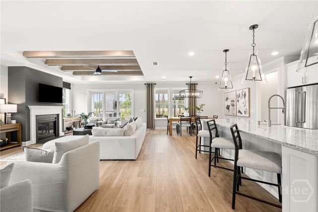 99 Tufted Grass Way, Richmond Hill, GA 31324