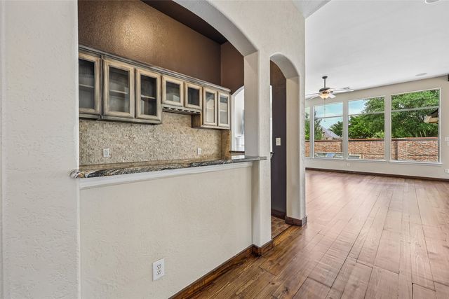 8330 Elena Drive, Lantana, TX 76226