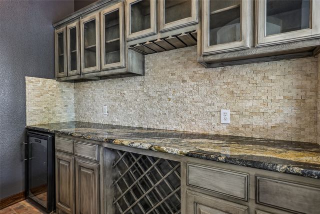8330 Elena Drive, Lantana, TX 76226