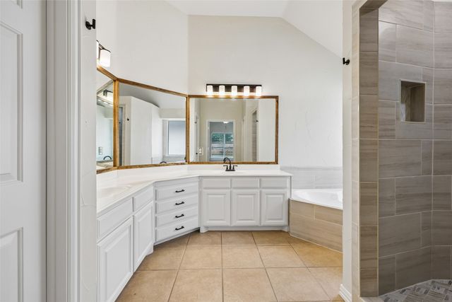 8330 Elena Drive, Lantana, TX 76226