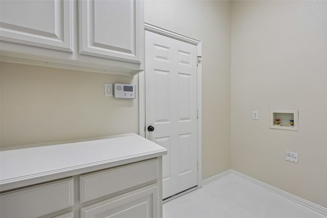 8330 Elena Drive, Lantana, TX 76226
