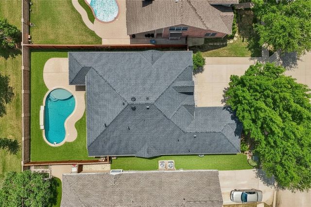 8330 Elena Drive, Lantana, TX 76226