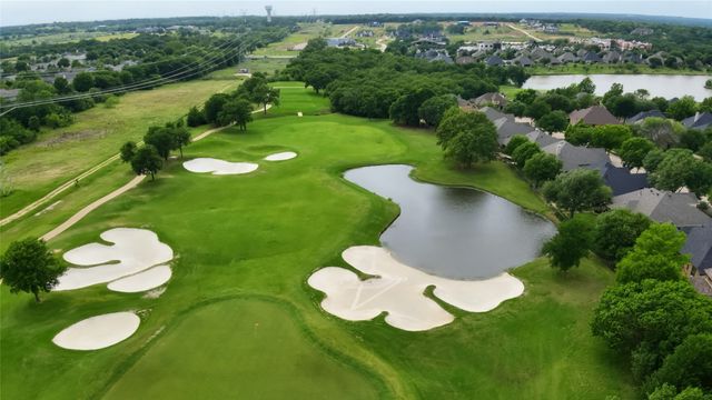 8330 Elena Drive, Lantana, TX 76226