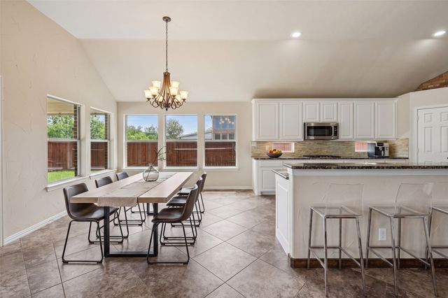 8330 Elena Drive, Lantana, TX 76226