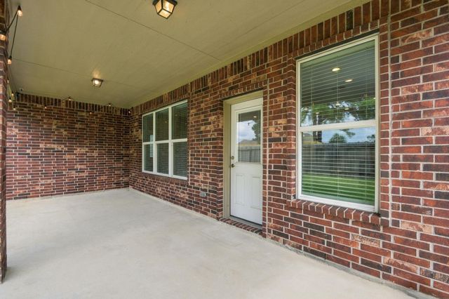19049 Villa Lane, Montgomery, TX 77356