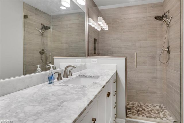 7615 ARBOR LAKES CT 446, Naples, FL 34112