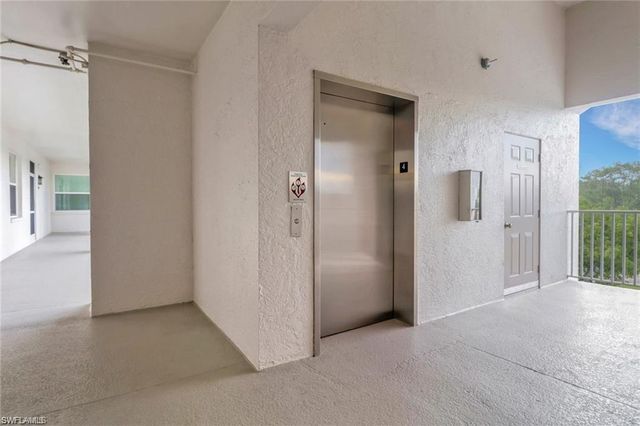 7615 ARBOR LAKES CT 446, Naples, FL 34112