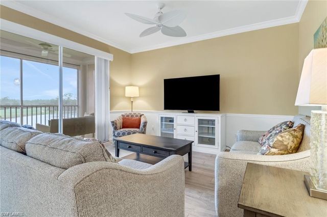 7615 ARBOR LAKES CT 446, Naples, FL 34112