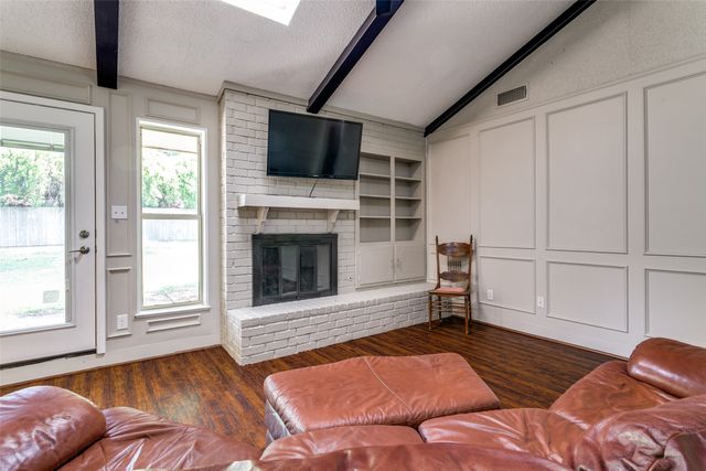 1701 Winchester Way, Bedford, TX 76022