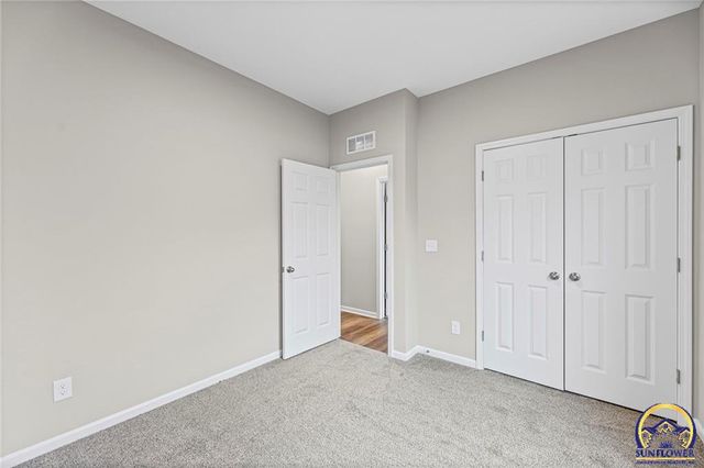 832 E Hamblin St, Ottawa, KS 66067