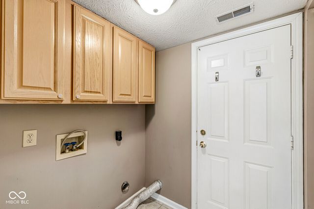 3846 Minuteman Circle, Carmel, IN 46032
