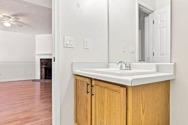 9185 HORSESHOE BND, Gainesville, GA 30506