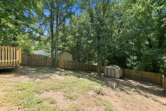 9185 HORSESHOE BND, Gainesville, GA 30506