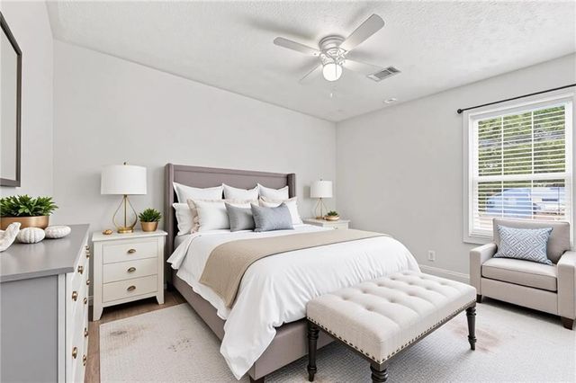 9185 HORSESHOE BND, Gainesville, GA 30506