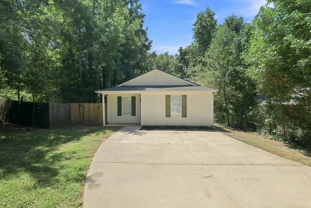 9185 HORSESHOE BND, Gainesville, GA 30506