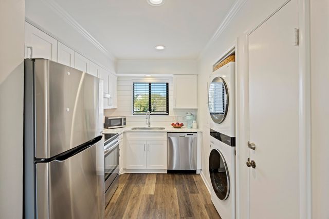 2063 Long Bend Drive, Seabrook Island, SC 29455