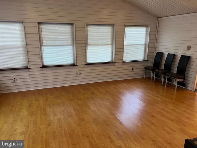 818 BURGESS ST, Philadelphia, PA 19116