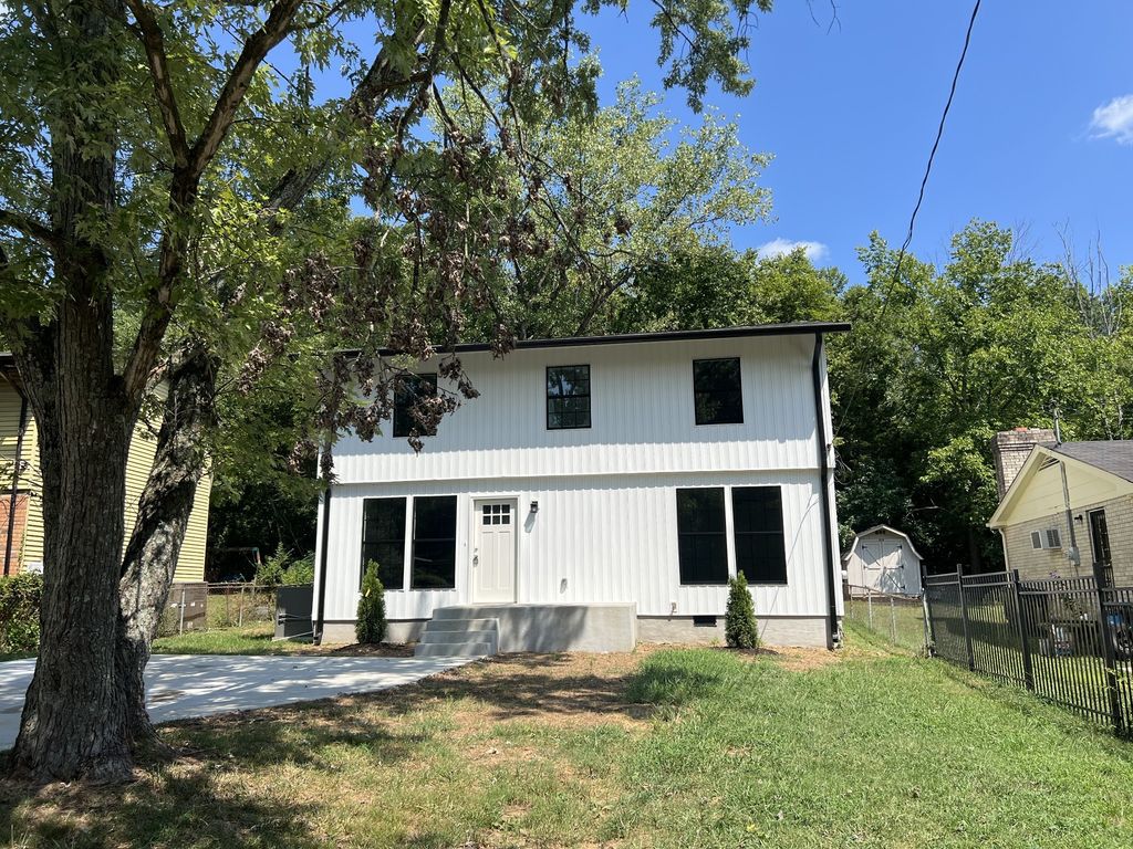2629 Old Matthews Rd, Nashville, TN 37207