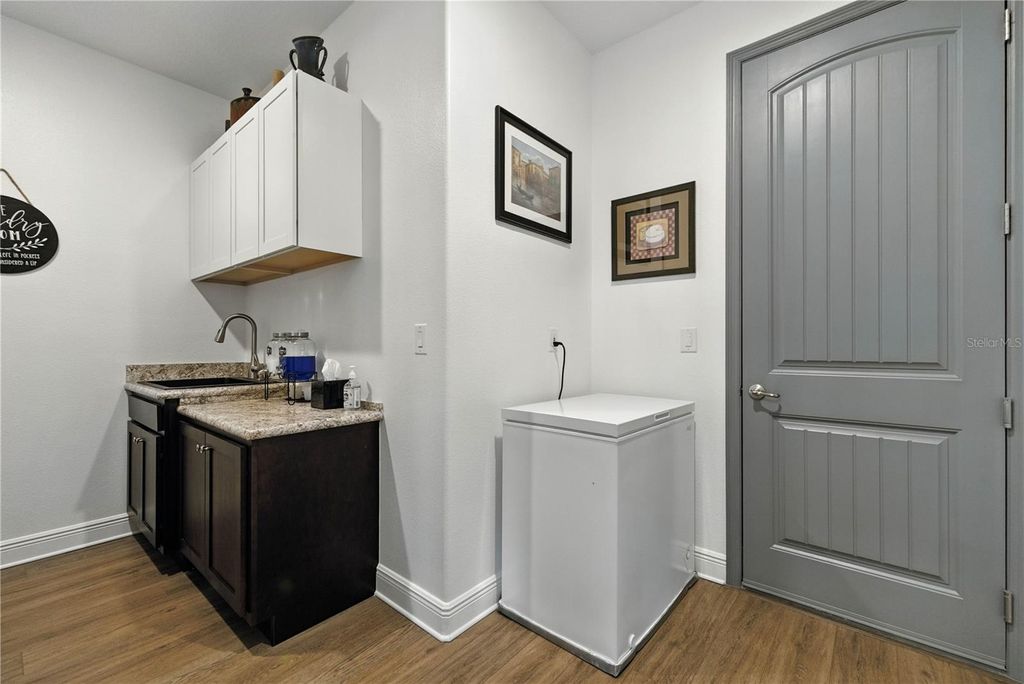 Image 18 of property listing at 8883 SW 85TH LOOP, Ocala, FL 34481