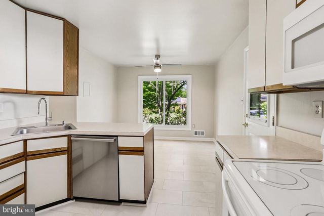 14403 BUTTERNUT CT, Rockville, MD 20853