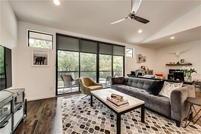 2222 N Prairie Avenue 2, Dallas, TX 75204