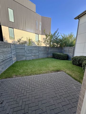 2222 N Prairie Avenue 2, Dallas, TX 75204