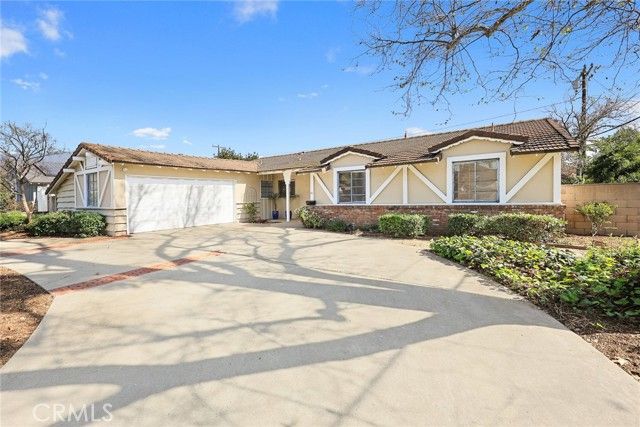 1526 Lynoak Dr, Claremont, CA 91711