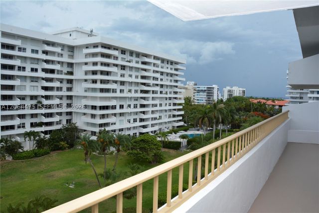 177 Ocean Lane Dr 713, Key Biscayne, FL 33149