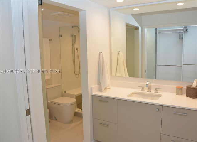177 Ocean Lane Dr 713, Key Biscayne, FL 33149