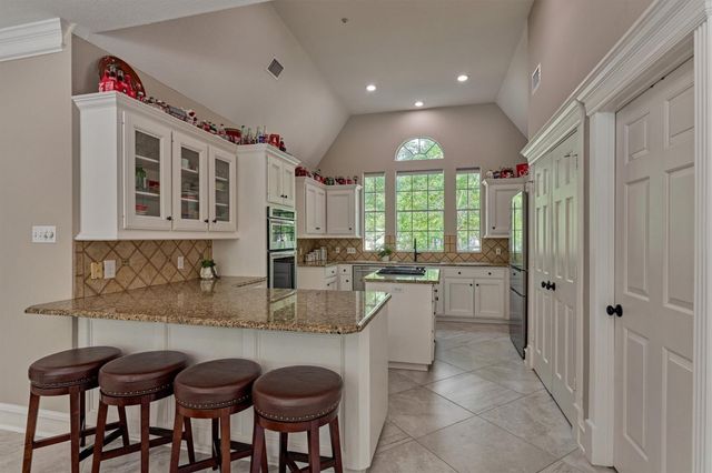 19 Craggy Rock Street, The Woodlands, TX 77381